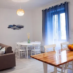 blu-mare-apartment.hotelsalgherosardinia.com/